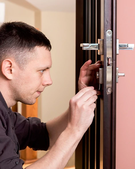 : Professional Locksmith For Commercial And Residential Locksmith Services in Palm Springs, CA